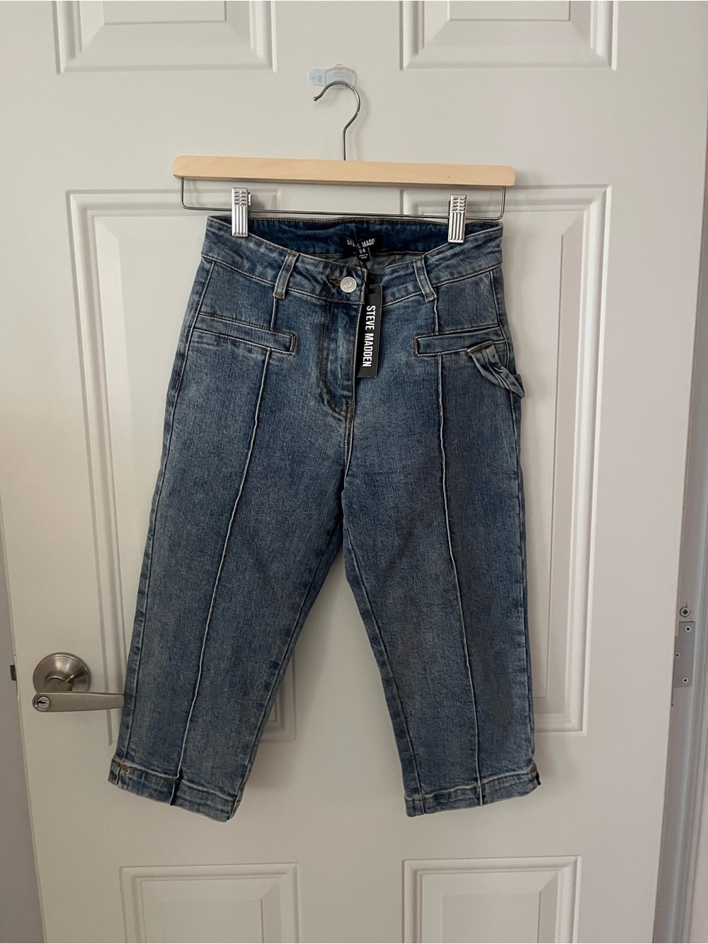 Steve Madden Indigo Cropped Ankle Jeans